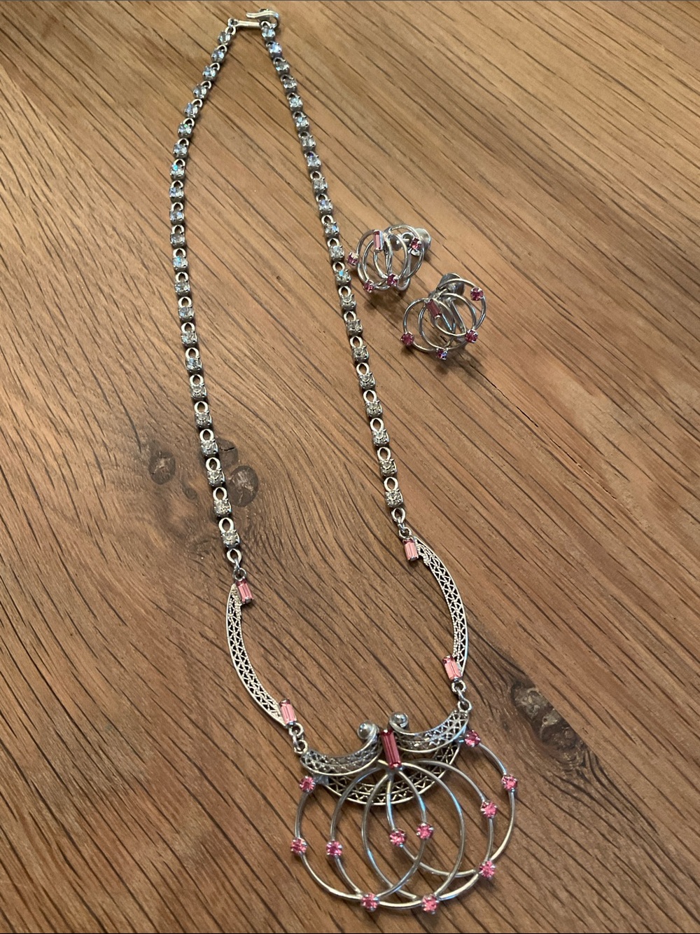 Vintage Costume Jewelry Set With Pink Crystals And Silver Tone Filigree. - Picture 2 of 5